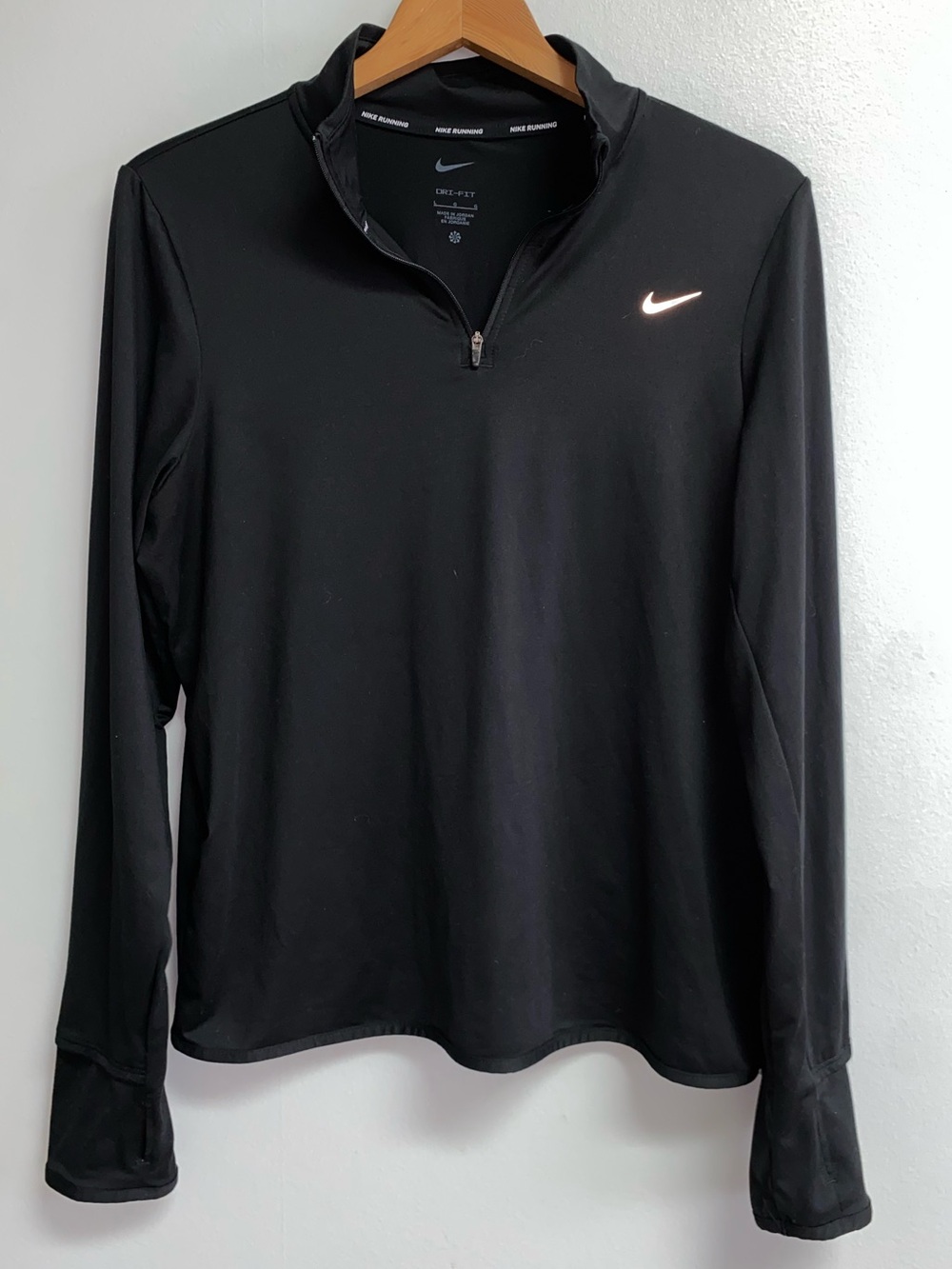 NIKE DRI-FIT QUATER ZIP TOP - LARGE